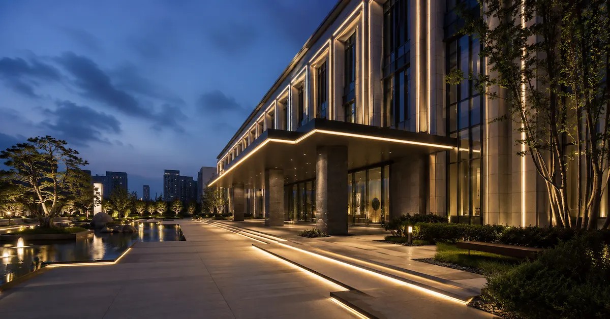 Bandes LED pour l'éclairage architectural : comment choisir la solution adaptée à vos projets de construction ?