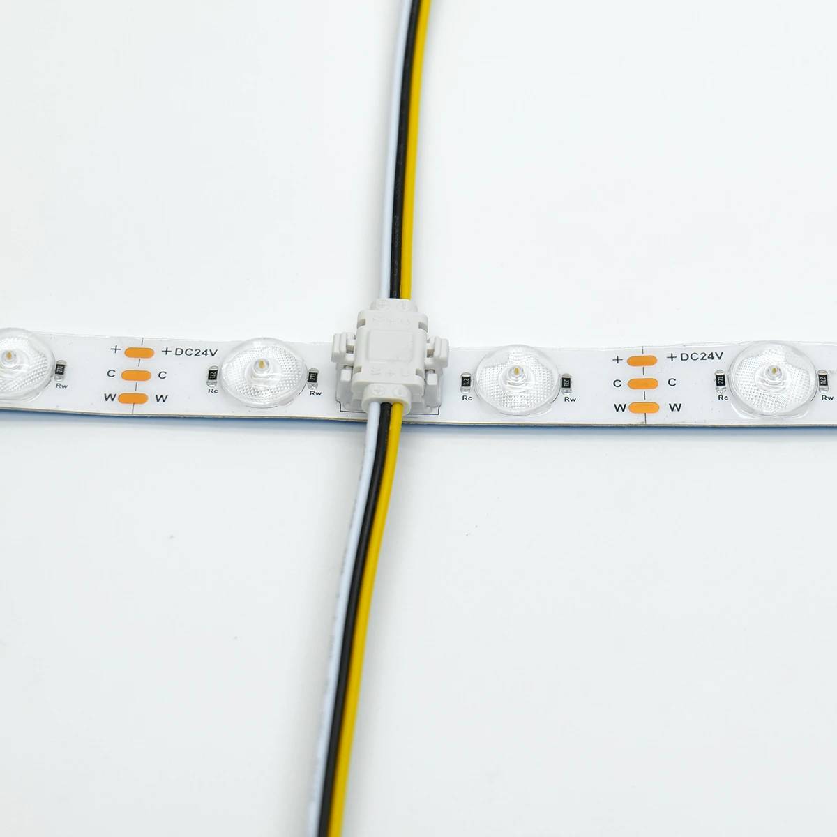 شرائط إضاءة LED مرنة ذات مصراع قابل للتعديل بدرجة حرارة اللون الأبيض من 2700 كلفن إلى 6500 كلفن (YS-RDF952835A-TW024T CCT). شرائط إضاءة LED مرنة ذات مصراع قابل للتعديل بدرجة حرارة اللون الأبيض من 2700 كلفن إلى 6500 كلفن (YS-RDF952835A-TW024T CCT).
