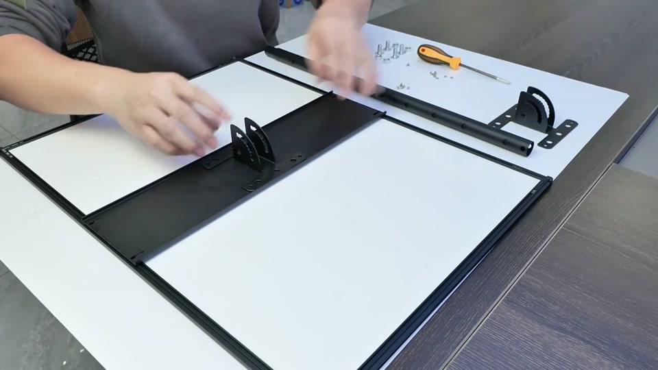 Installation Guide - Lightbox Ceiling Hanger (TLS-R)